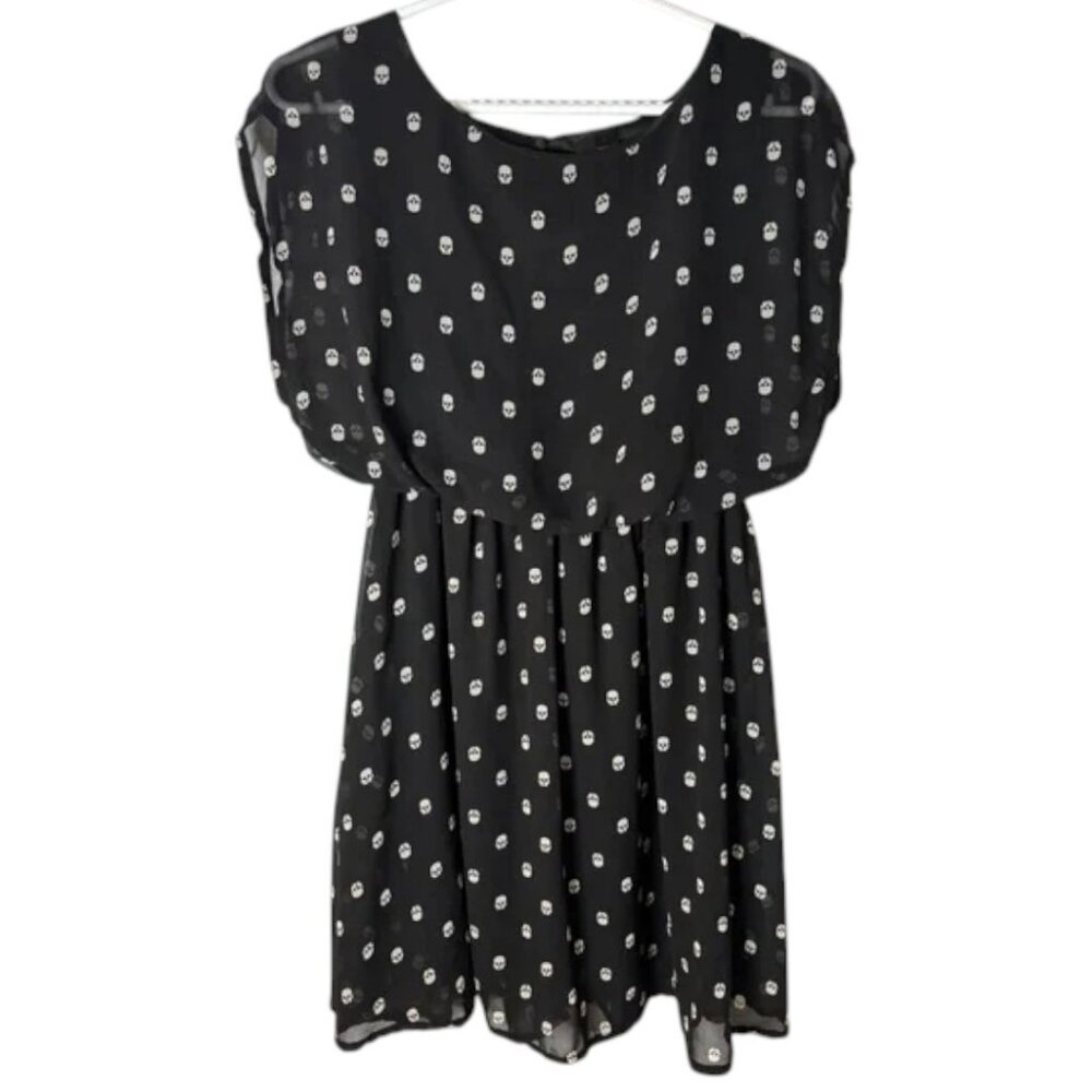 Fun & Flirt black and white skull print sleeveless dress size L